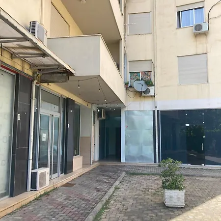 Lily's 2 Bedroom *