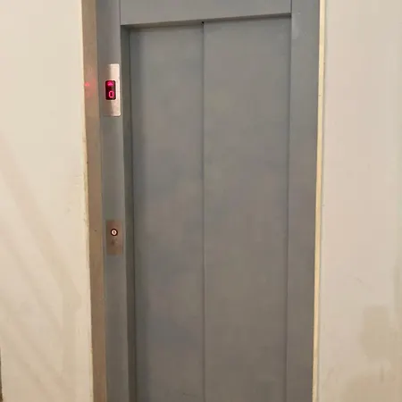 Apartment Lily's 2 Bedroom Tirana