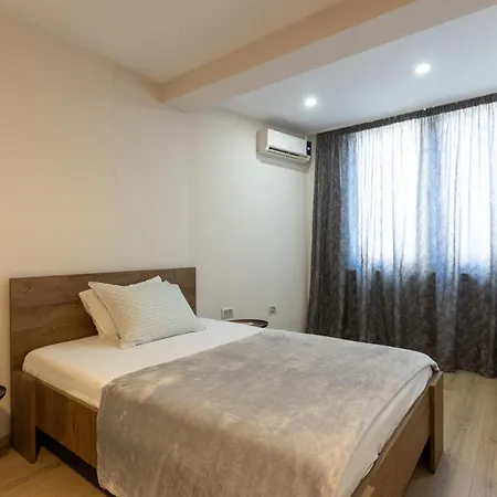 Lily's 2 Bedroom Tirana