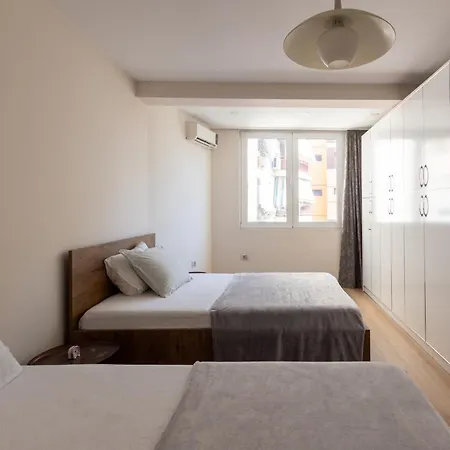 Lily's 2 Bedroom Apartment *