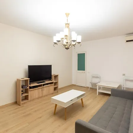 Lily's 2 Bedroom *